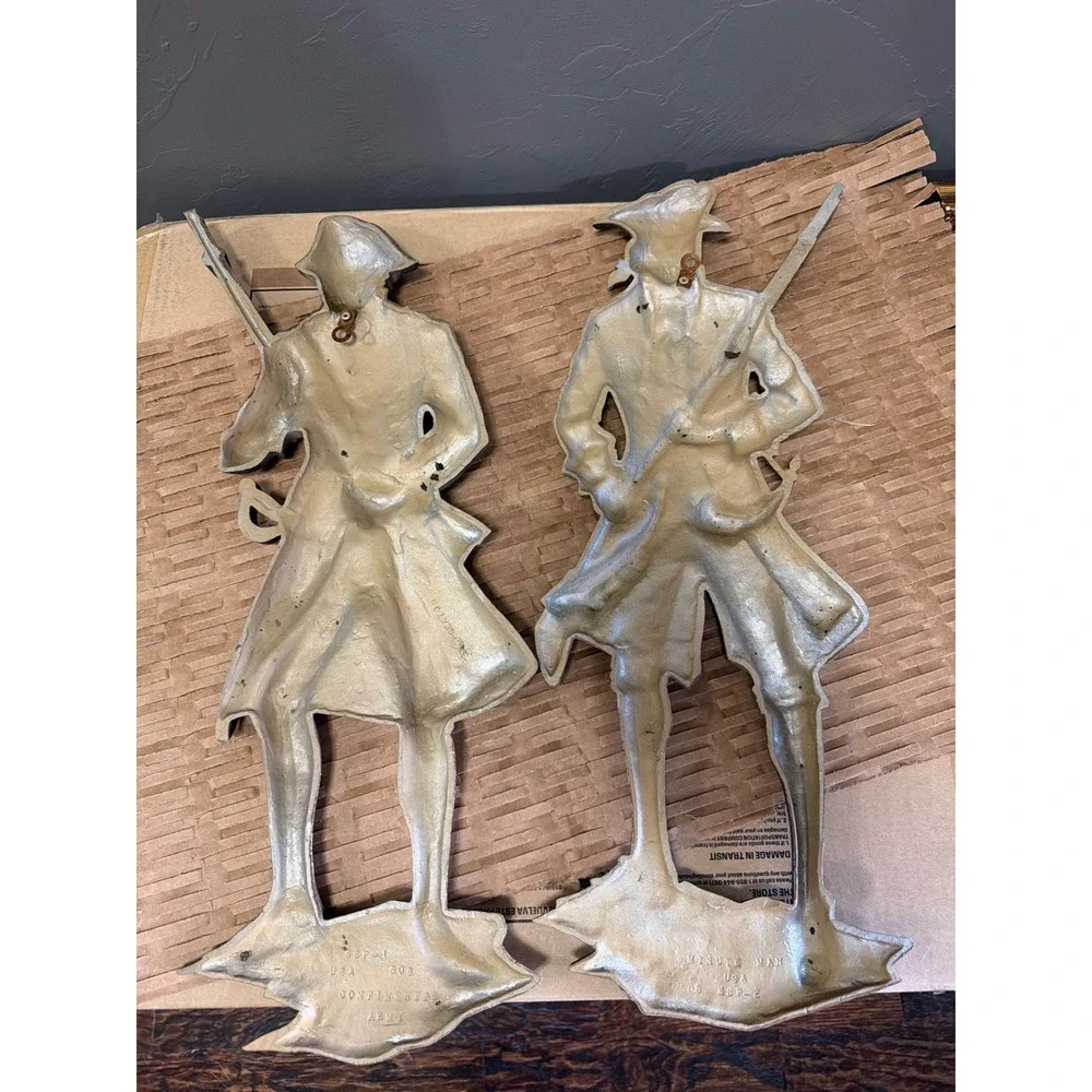 Vintage Sexton Cast Metal Revolutionary War Soldiers Wall Plaques Set of 2